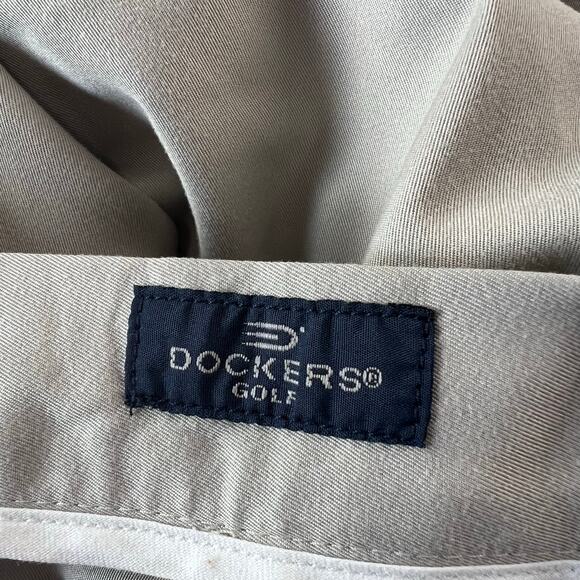 Dockers & Izod men’s khaki golf shorts size 38 - Picture 8 of 9